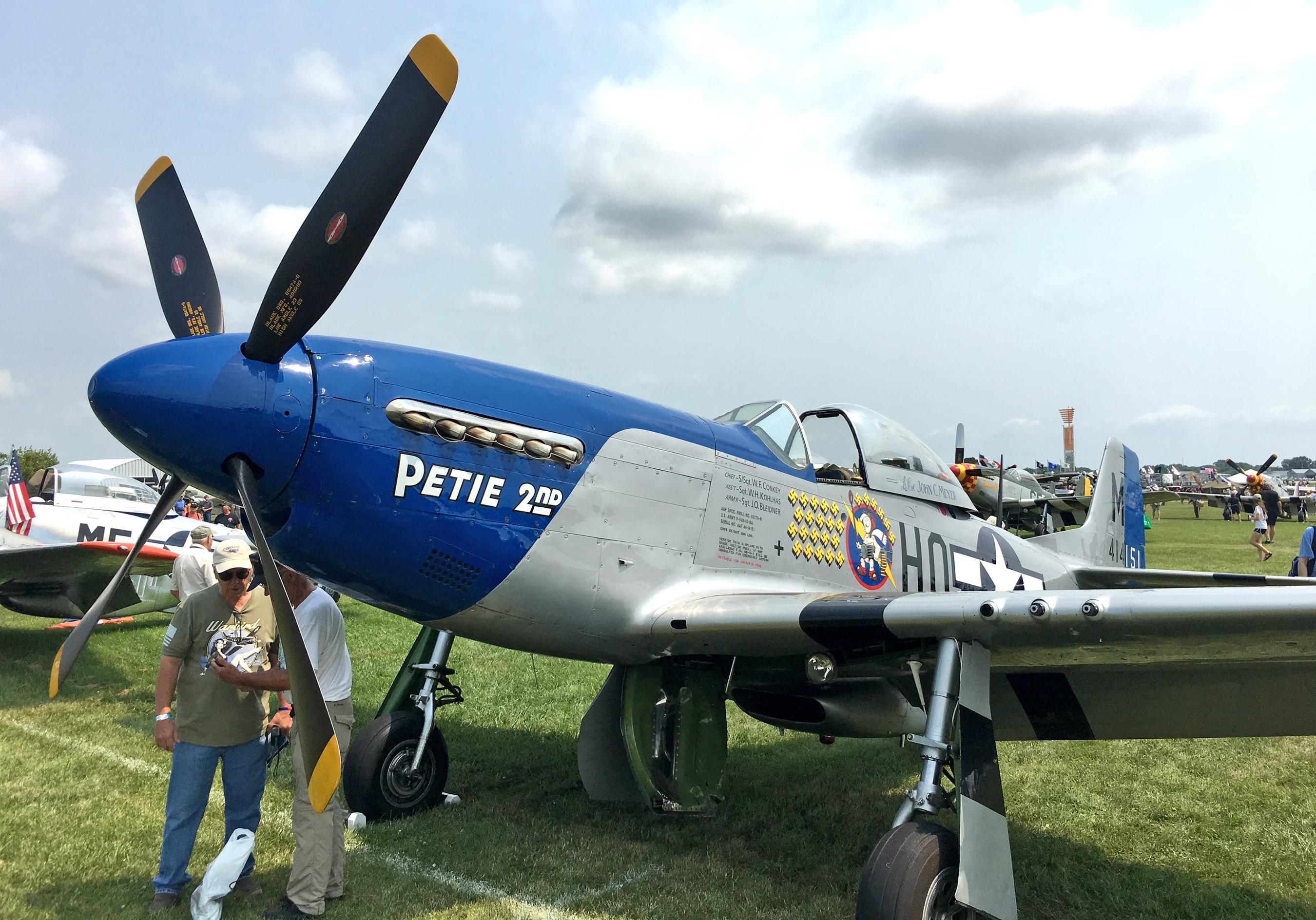 P 51 Fighters Flock To Eaa Airventure Aviation Week Network